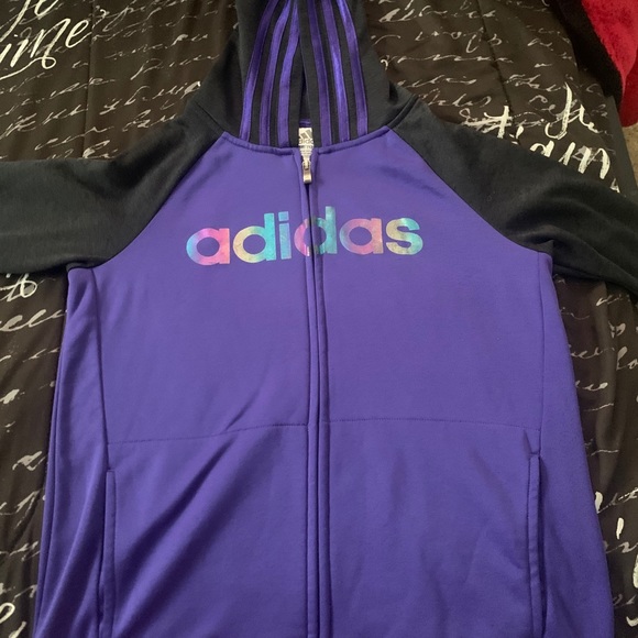 Adidas sweater - Picture 5 of 5
